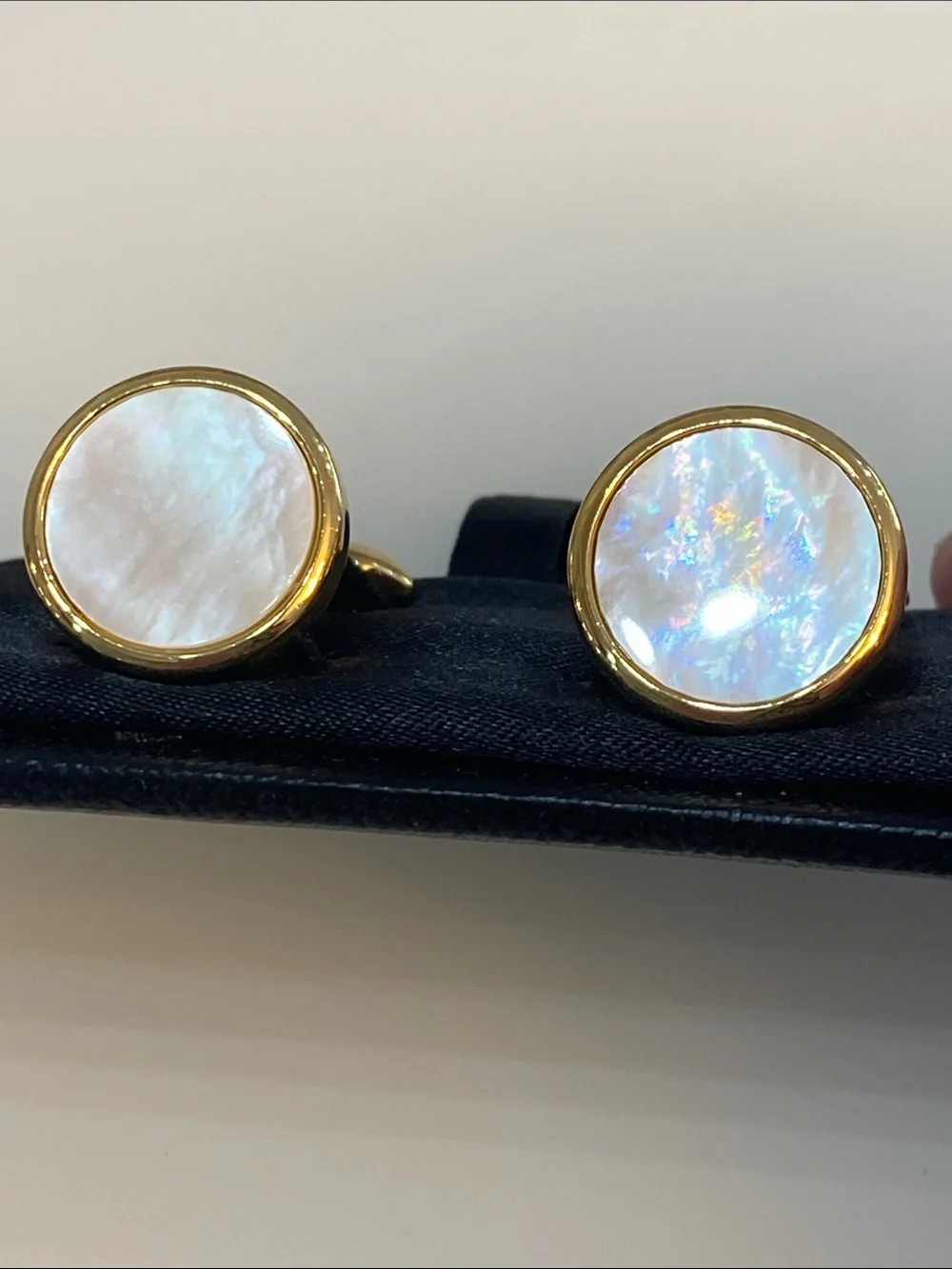 Gold Tone Mother-of-Pearl Round Cufflinks